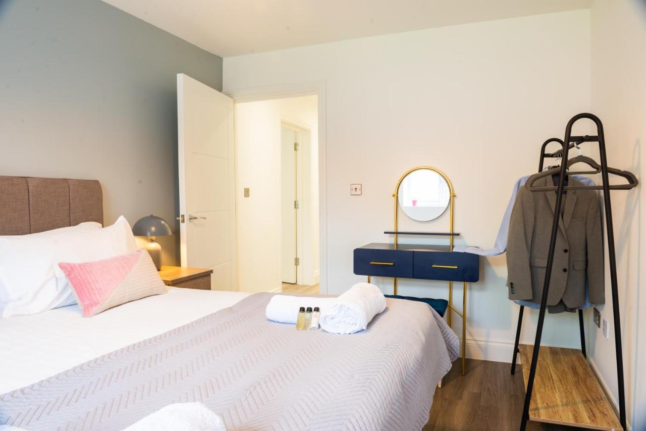 The 'Pinky' - Beautiful 1 Bed Apartment In Hatfield - Free Parking - Near Uni & Business Park - Big Savings On Long Stays Exteriér fotografie