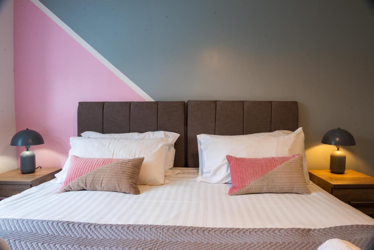 The 'Pinky' - Beautiful 1 Bed Apartment In Hatfield - Free Parking - Near Uni & Business Park - Big Savings On Long Stays Exteriér fotografie